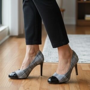 Authentic TAHARI Plaid Cap Toe Pumps | Size 8M | Black Patent Toe Heel